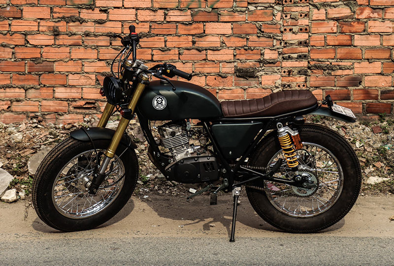 Suzuki GN125 độ phong cách tracker của biker Sóc Trăng